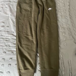 Nike Joggers